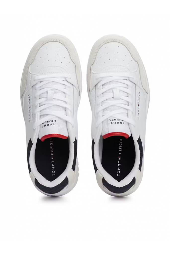 Detal stylizacja męskie sneakersy skórzane basket core lth mix ess tommy hilfiger FM0FM05058