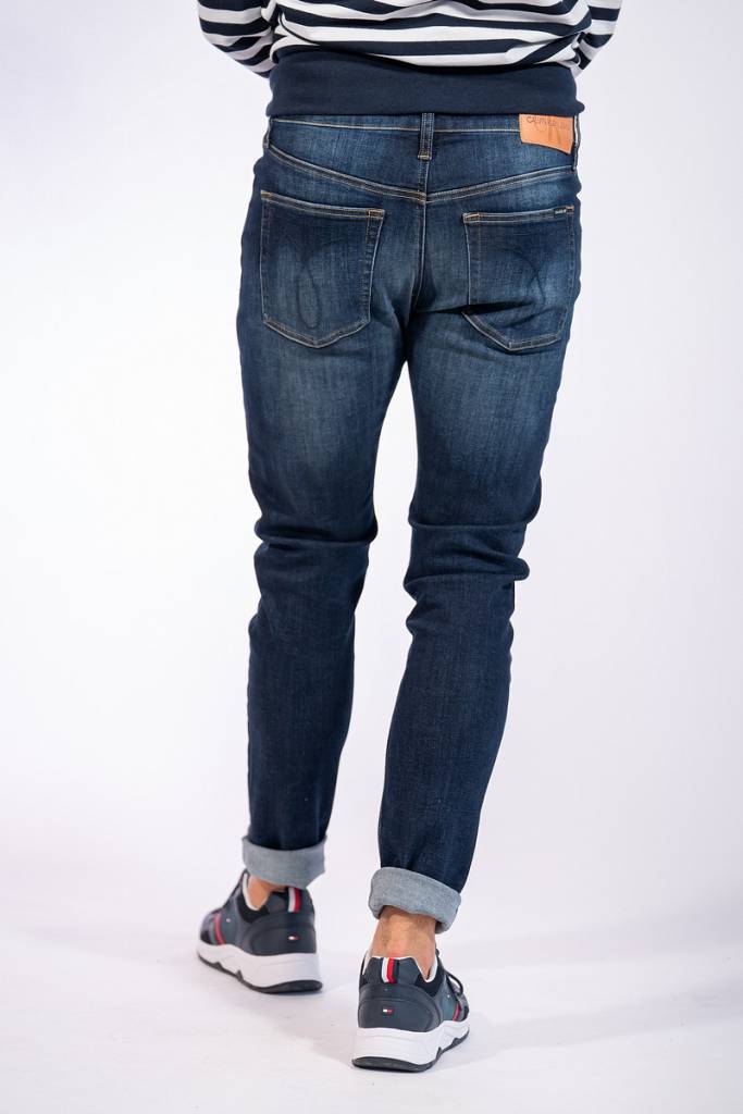 Tył calvin klein jeans jeansy slim taper J30J315591 Tył calvin klein jeans jeansy slim taper J30J315591