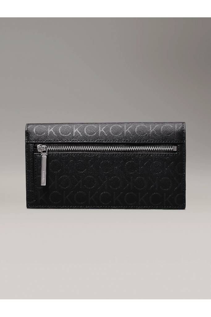 Tył damski portfel linear large wallet_mono calvin klein K60K612444