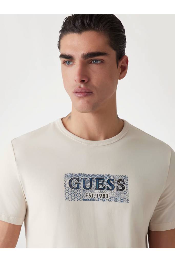 Detal stylizacja męski t-shirt guess box guess M5GI19 J1314