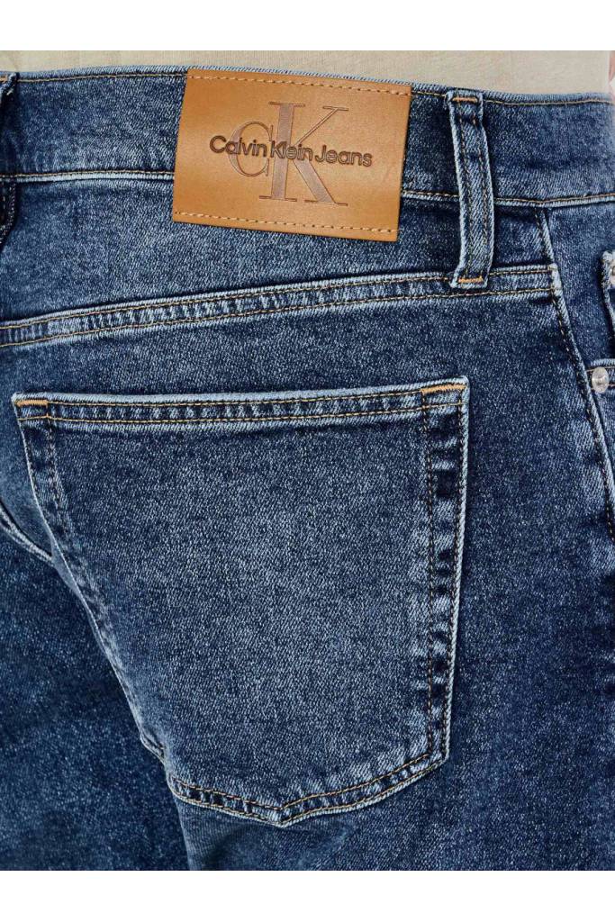 Detal stylizacja męskie szorty jeansowe slim calvin klein jeans J30J327184 Detal stylizacja męskie szorty jeansowe slim calvin klein jeans J30J327184