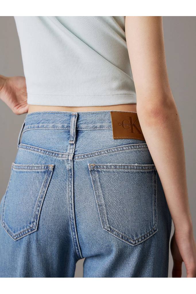 Detal 3 damskie jeansy authentic bootcut calvin klein jeans J20J225127