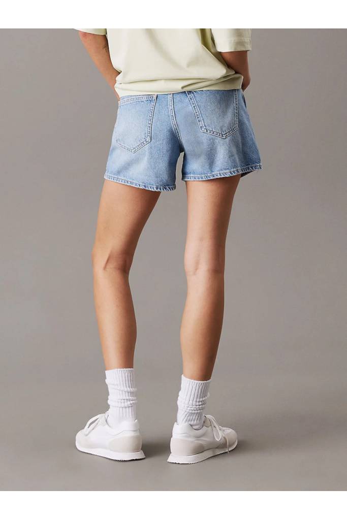 Tył damskie szorty jeansowe mom calvin klein jeans J20J225152 Tył damskie szorty jeansowe mom calvin klein jeans J20J225152