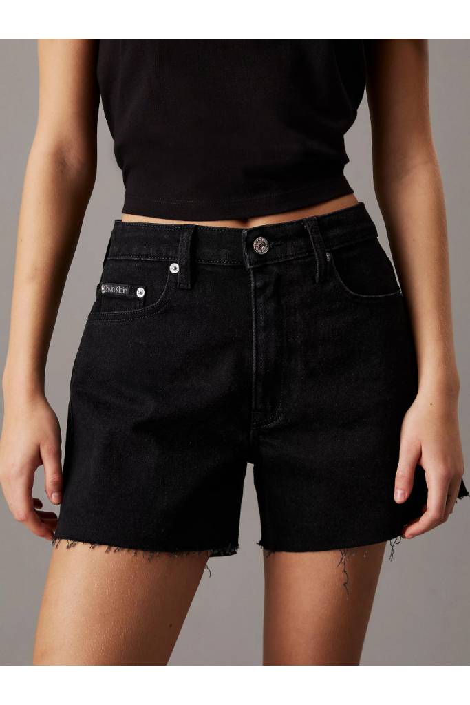 Detal stylizacja damskie szorty jeansowe mom calvin klein jeans J20J225154