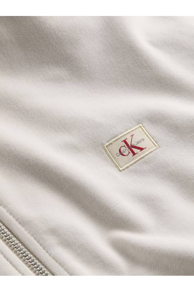 Detal stylizacja damska bluza z kapturem rozpinana woven label calvin klein jeans J20J225367 Detal stylizacja damska bluza z kapturem rozpinana woven label calvin klein jeans J20J225367