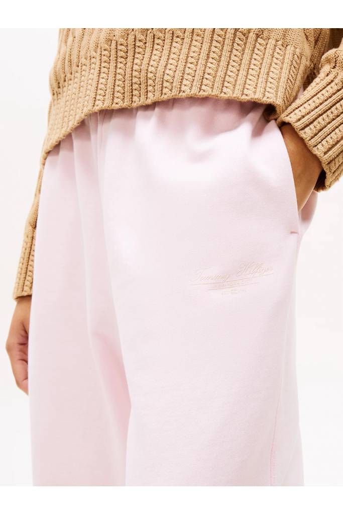 Detal stylizacja damskie spodnie dresowe reg script tommy hilfiger WW0WW45576 Detal stylizacja damskie spodnie dresowe reg script tommy hilfiger WW0WW45576