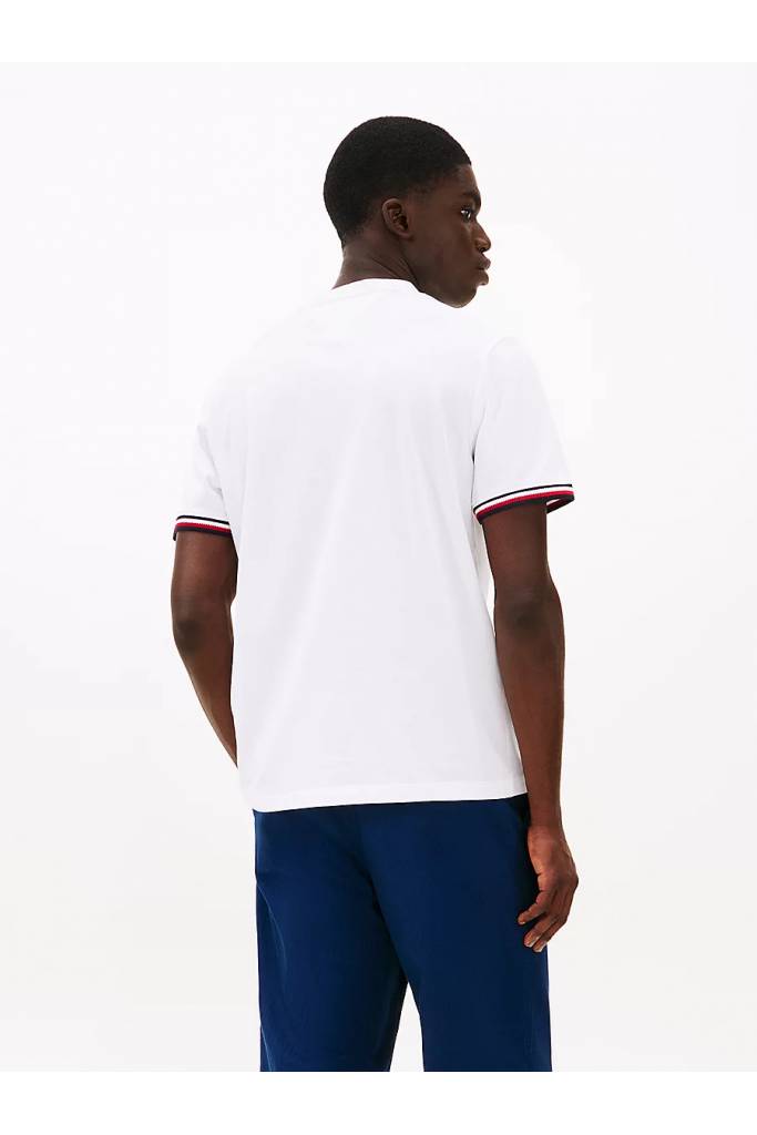 Tył męski t-shirt global stripe cuff tommy hilfiger MW0MW38630 Tył męski t-shirt global stripe cuff tommy hilfiger MW0MW38630