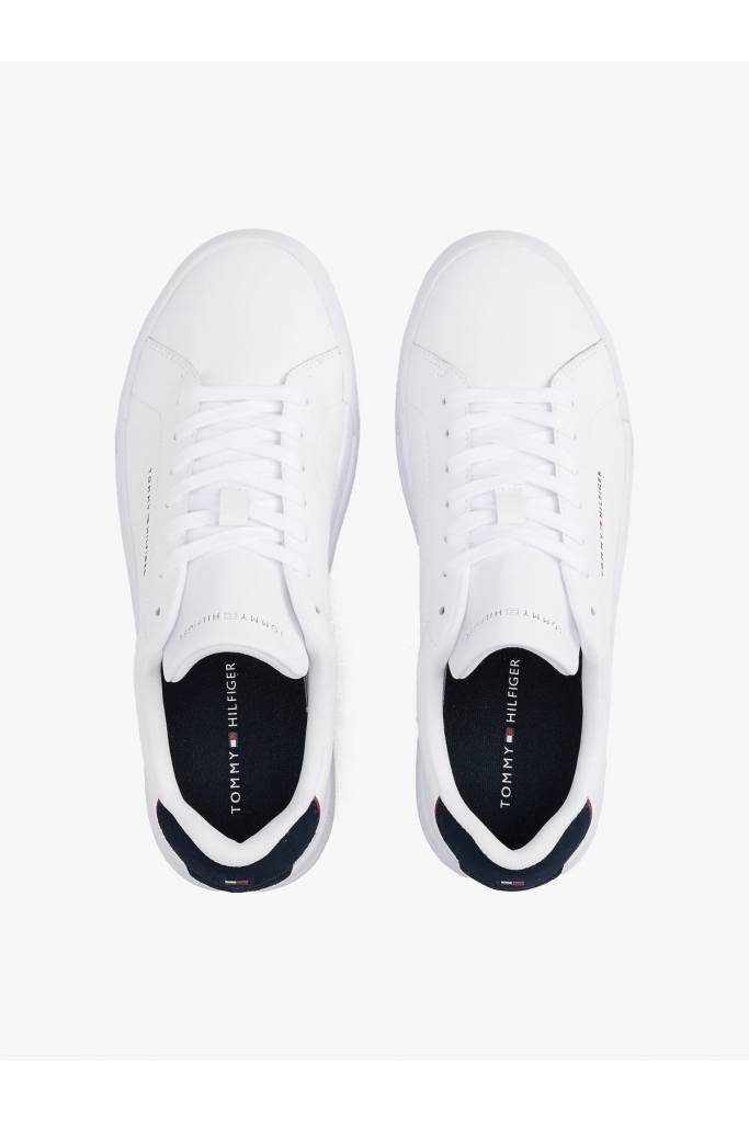 Detal 2 męskie sneakersy skórzane court lth detail ess tommy hilfiger FM0FM05367