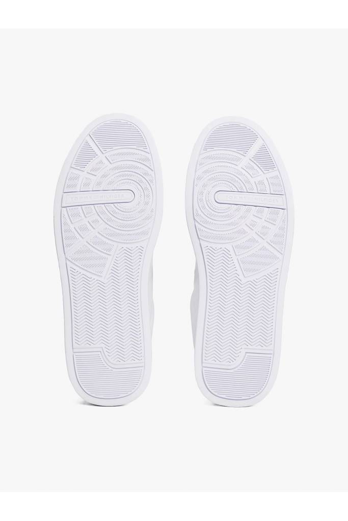 Detal 3 męskie sneakersy skórzane court lth detail ess tommy hilfiger FM0FM05367