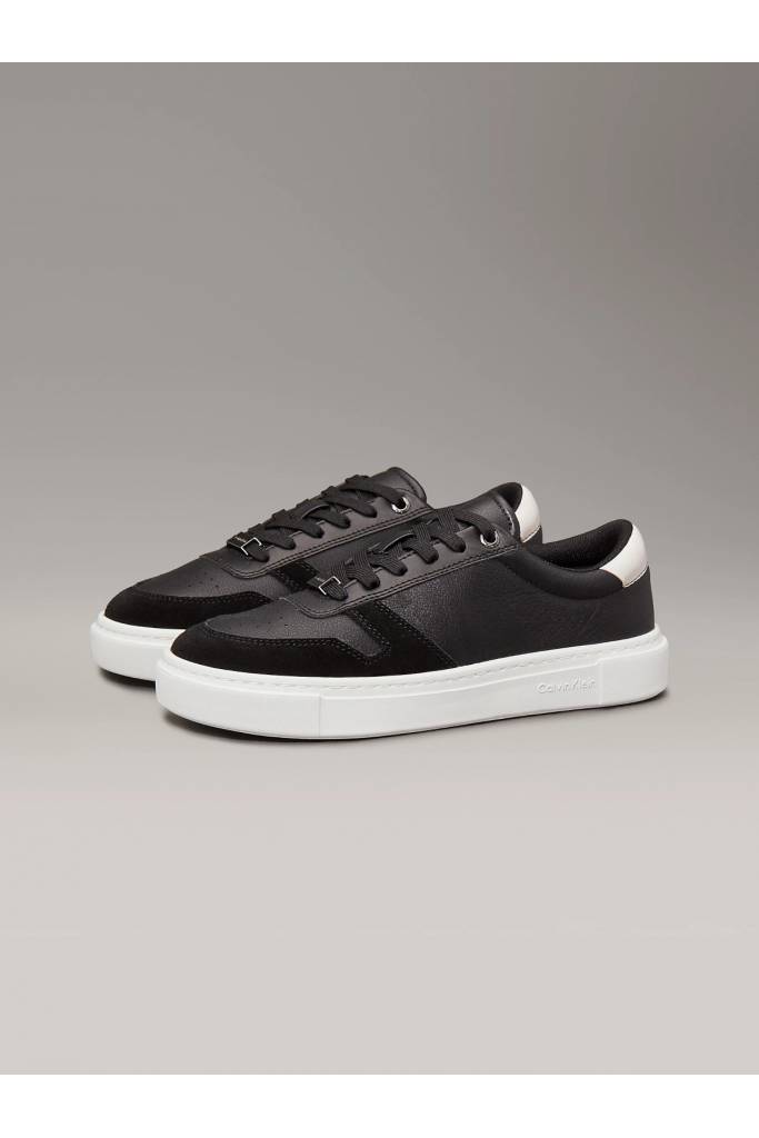 Przód damskie sneakersy skórzane cupsole lace up mix calvin klein HW0HW02470