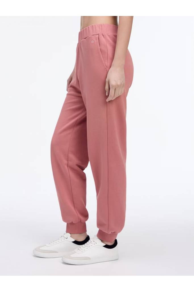 Detal stylizacja damskie spodnie dresowe emb terry calvin klein K20K208427 Detal stylizacja damskie spodnie dresowe emb terry calvin klein K20K208427