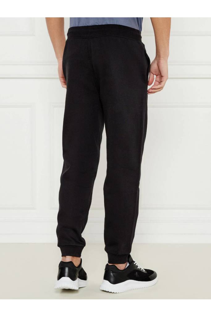 Tył męskie spodnie dresowe monologo fleece calvin klein jeans LV040BM802