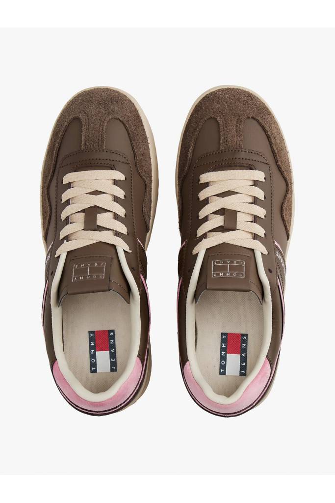 Detal 2 damskie sneakersy greenwich flatform tommy jeans EN0EN02902 Detal 2 damskie sneakersy greenwich flatform tommy jeans EN0EN02902