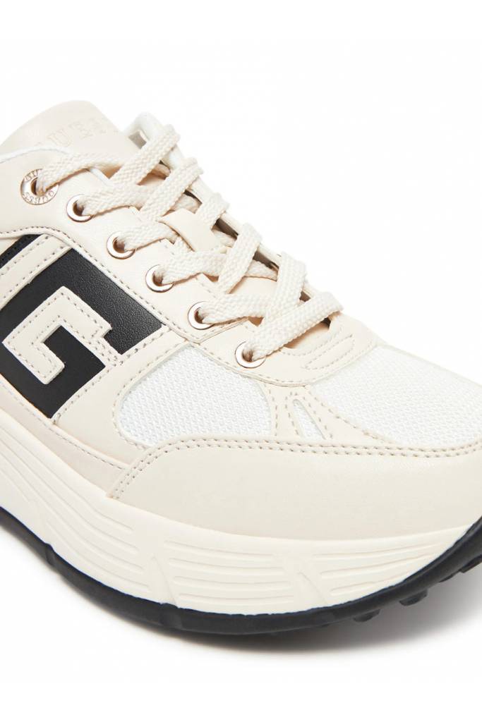 Detal stylizacja damskie sneakersy fonzi guess FLTFON FAB12