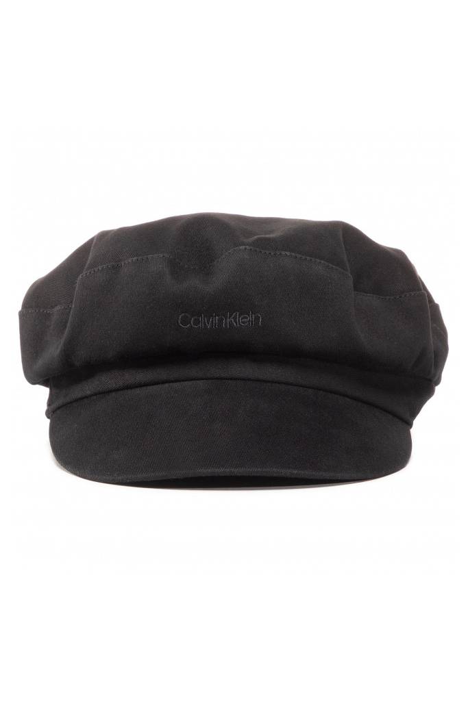 Detal stylizacja calvin klein kaszkiet K60K606729 Detal stylizacja calvin klein kaszkiet K60K606729
