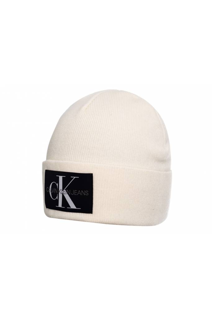 Detal stylizacja calvin klein jeans czapka damska z dodatkiem kaszmiru K60K607384 Detal stylizacja calvin klein jeans czapka damska z dodatkiem kaszmiru K60K607384