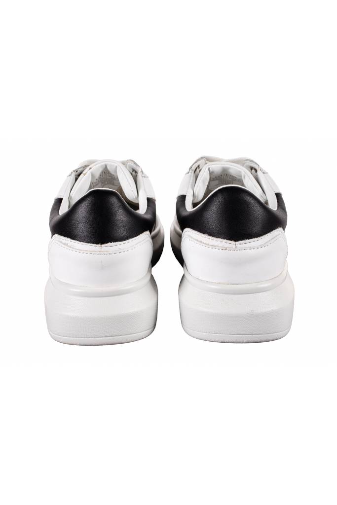 Detal stylizacja guess sneakersy salerno ii FM7SAI LEA12 Detal stylizacja guess sneakersy salerno ii FM7SAI LEA12
