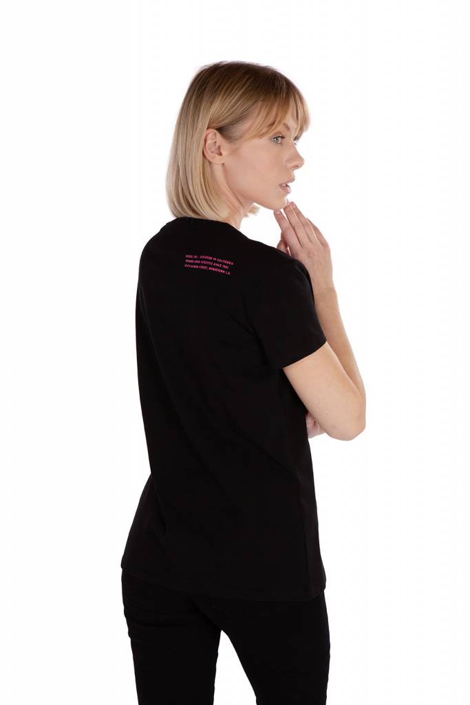 Przód guess t-shirt damski kamelia W0YI87 J1300 Przód guess t-shirt damski kamelia W0YI87 J1300