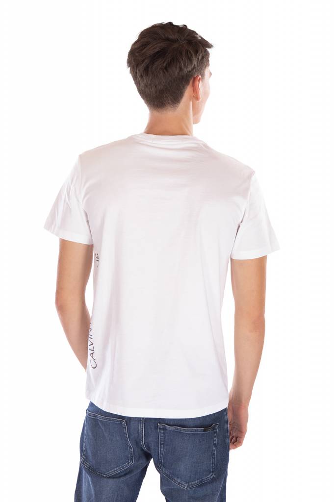 Tył calvin klein jeans t-shirt wave J30J315734