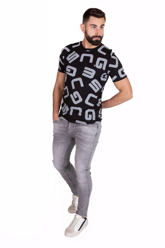 Detal stylizacja guess t-shirt gallover M0YI84 I3Z00 Detal stylizacja guess t-shirt gallover M0YI84 I3Z00