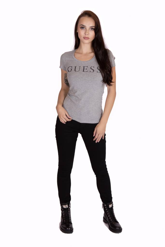 Detal stylizacja guess t-shirt damski emma W0YI0F J1300 Detal stylizacja guess t-shirt damski emma W0YI0F J1300