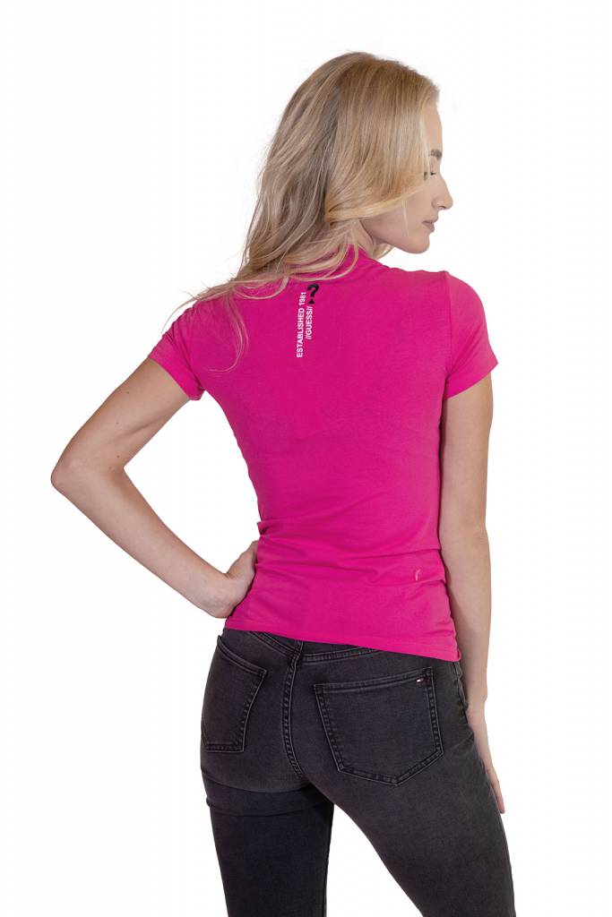 Tył guess t-shirt damski triangle W0BI19 J1311