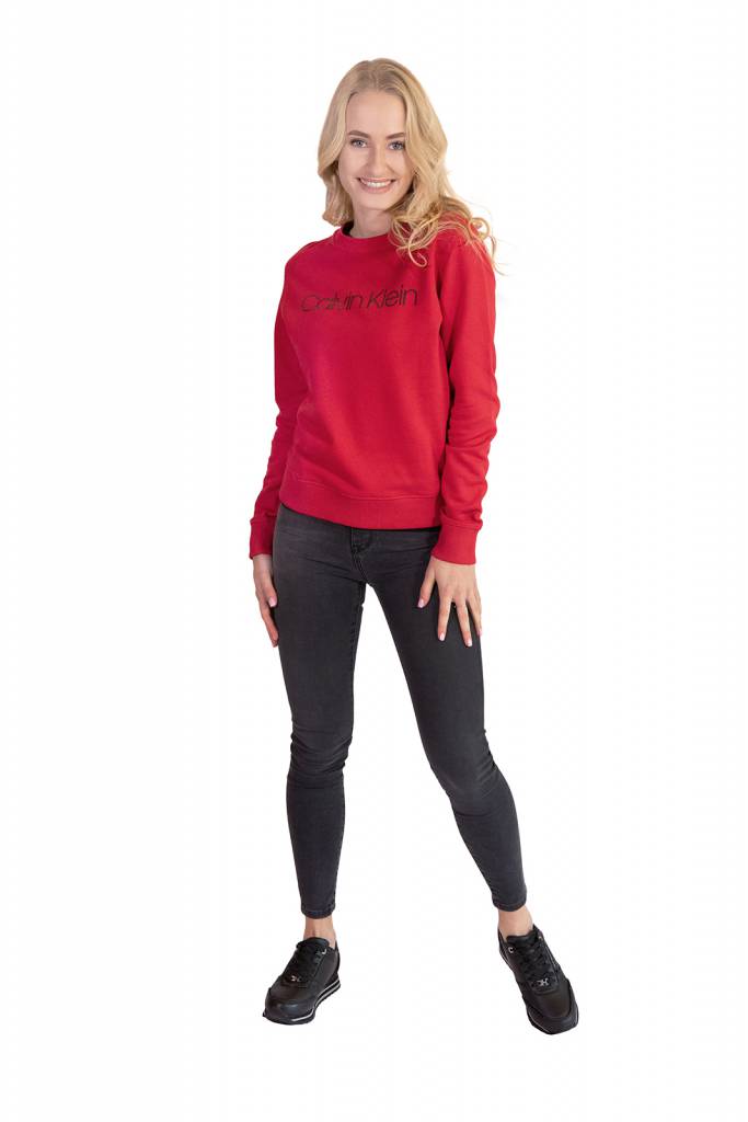 Detal stylizacja calvin klein bluza core logo K20K202157 Detal stylizacja calvin klein bluza core logo K20K202157