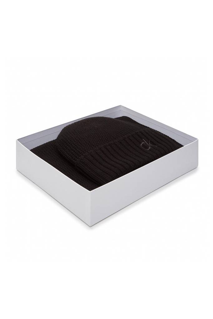 Calvin klein zestaw czapka + szalik K50K506122 Calvin klein zestaw czapka + szalik K50K506122
