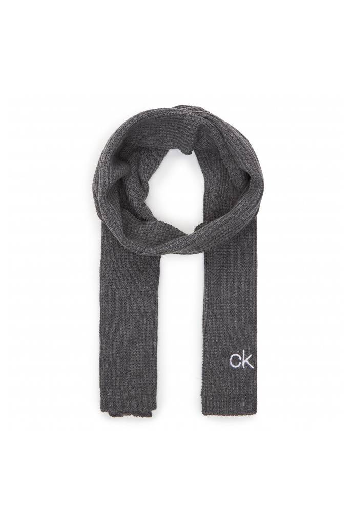 Detal 5 calvin klein zestaw czapka + szalik K50K506122 Detal 5 calvin klein zestaw czapka + szalik K50K506122