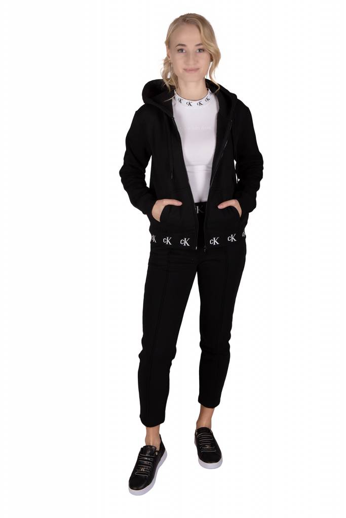 Detal stylizacja calvin klein jeans bluza logo trim zip J20J215074 Detal stylizacja calvin klein jeans bluza logo trim zip J20J215074