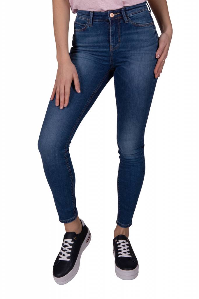 Guess jeansy damskie 1981 W0YA46 D4484 Guess jeansy damskie 1981 W0YA46 D4484