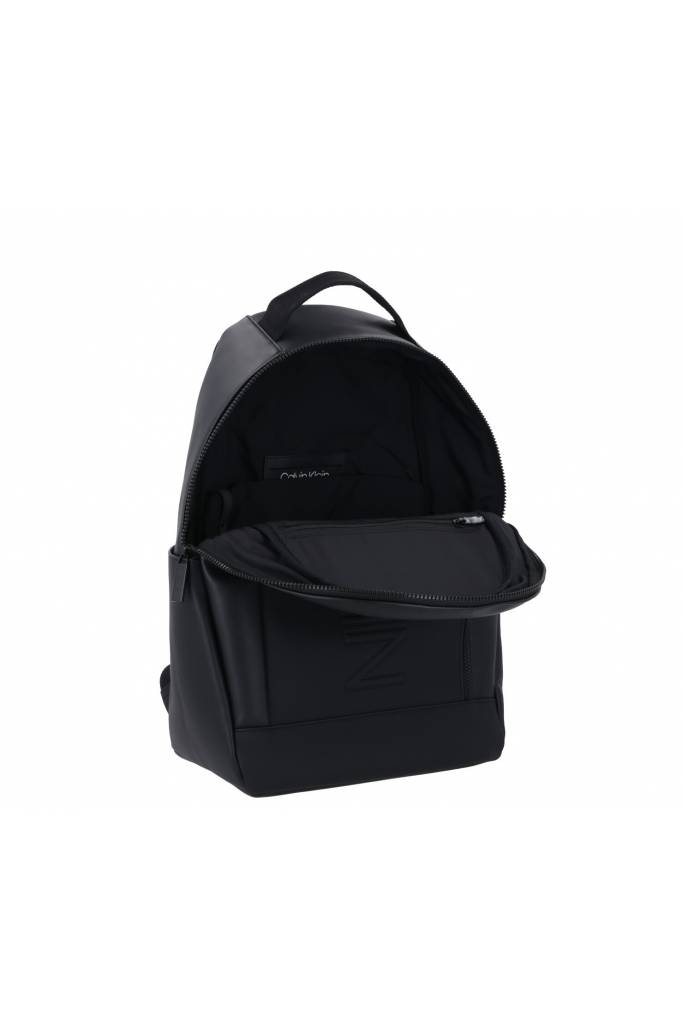 Przód calvin klein plecak round bizness K50K506025