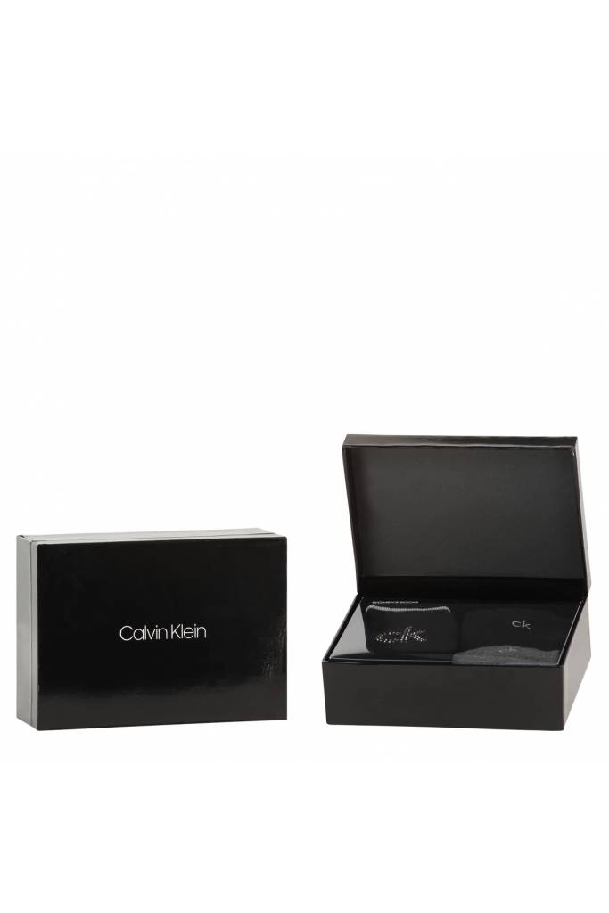 Detal stylizacja calvin klein skarpety 3-pack gift box 100002175